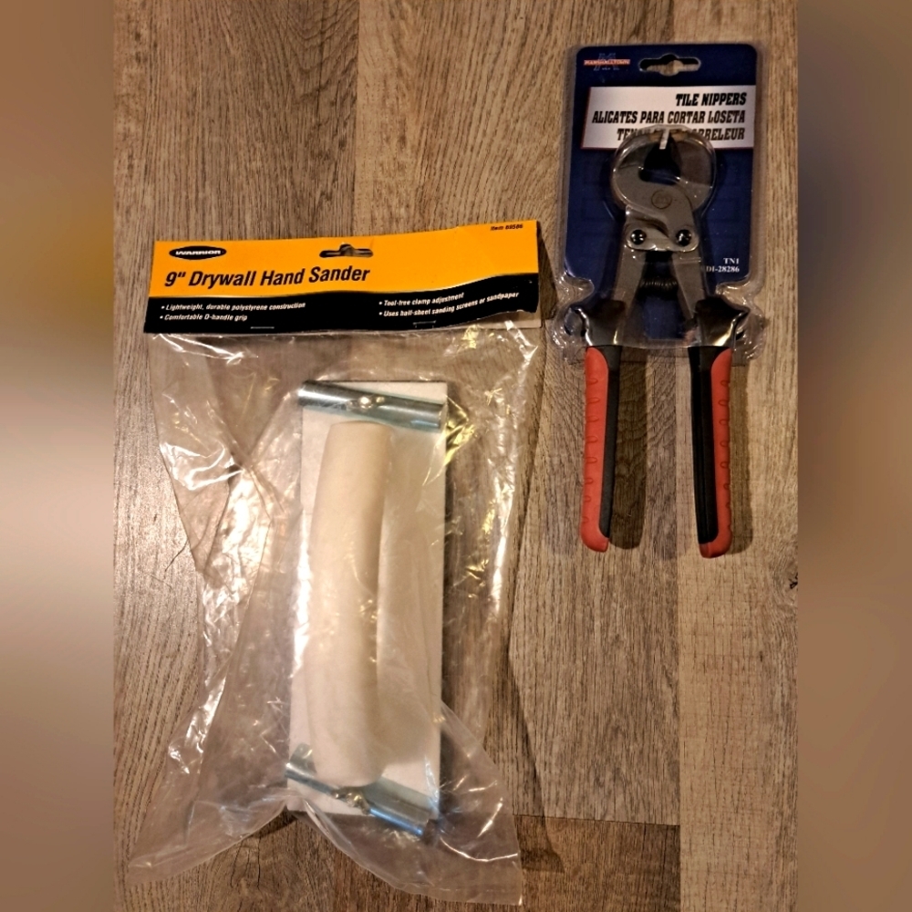 🌟 NWT Tools: Tile Nippers & Hand Sander 🌟